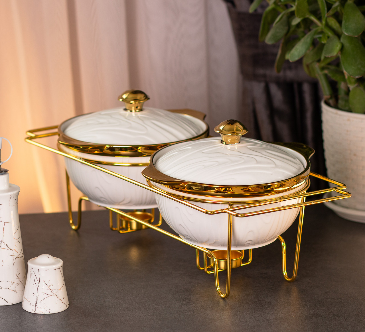 Марміт керамічний на 2 секції по 1 л на металевій підставці