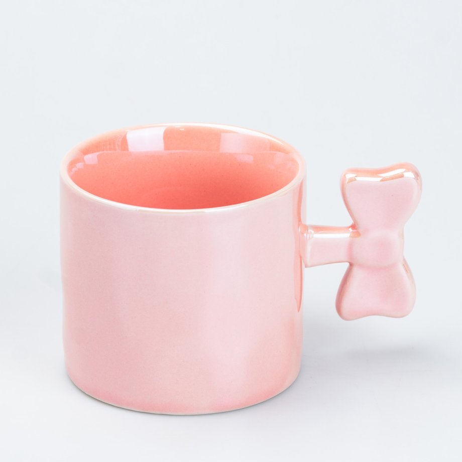 Чашка з ручкою у вигляді бантика керамічна 350 мл Рожева