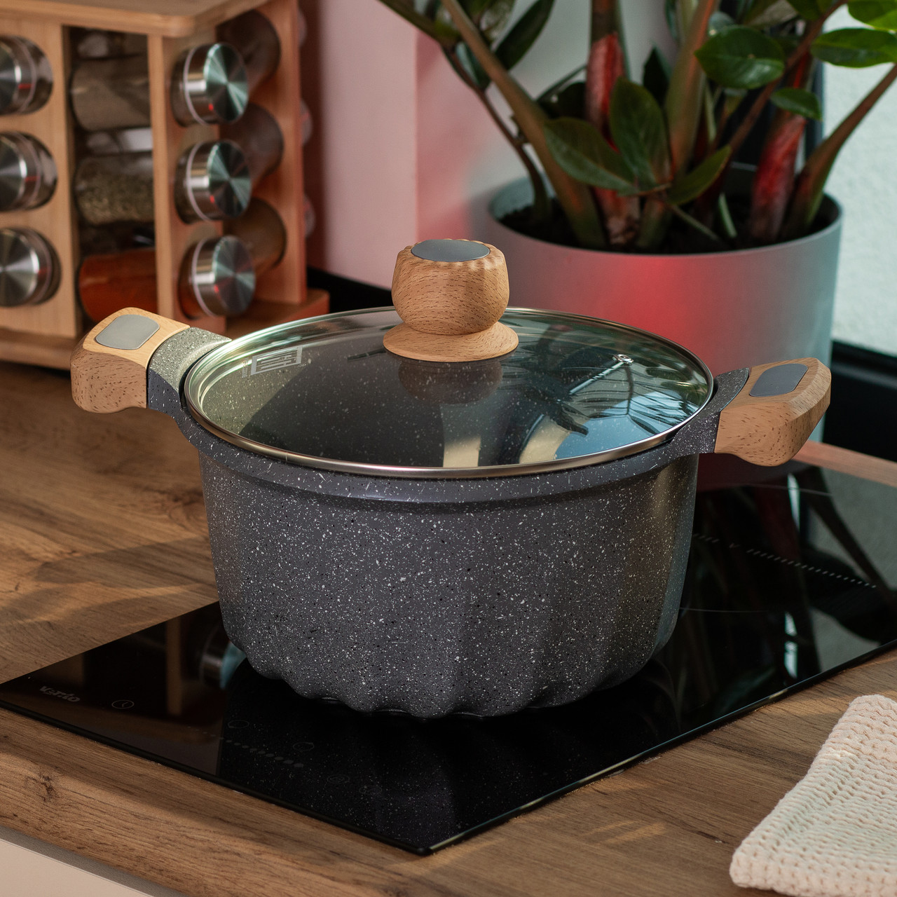 Алюмінієва каструля об'ємом 5 літрів з кришкою Ø 24 см з мармуровим антипригарним покриттям MGC сіра