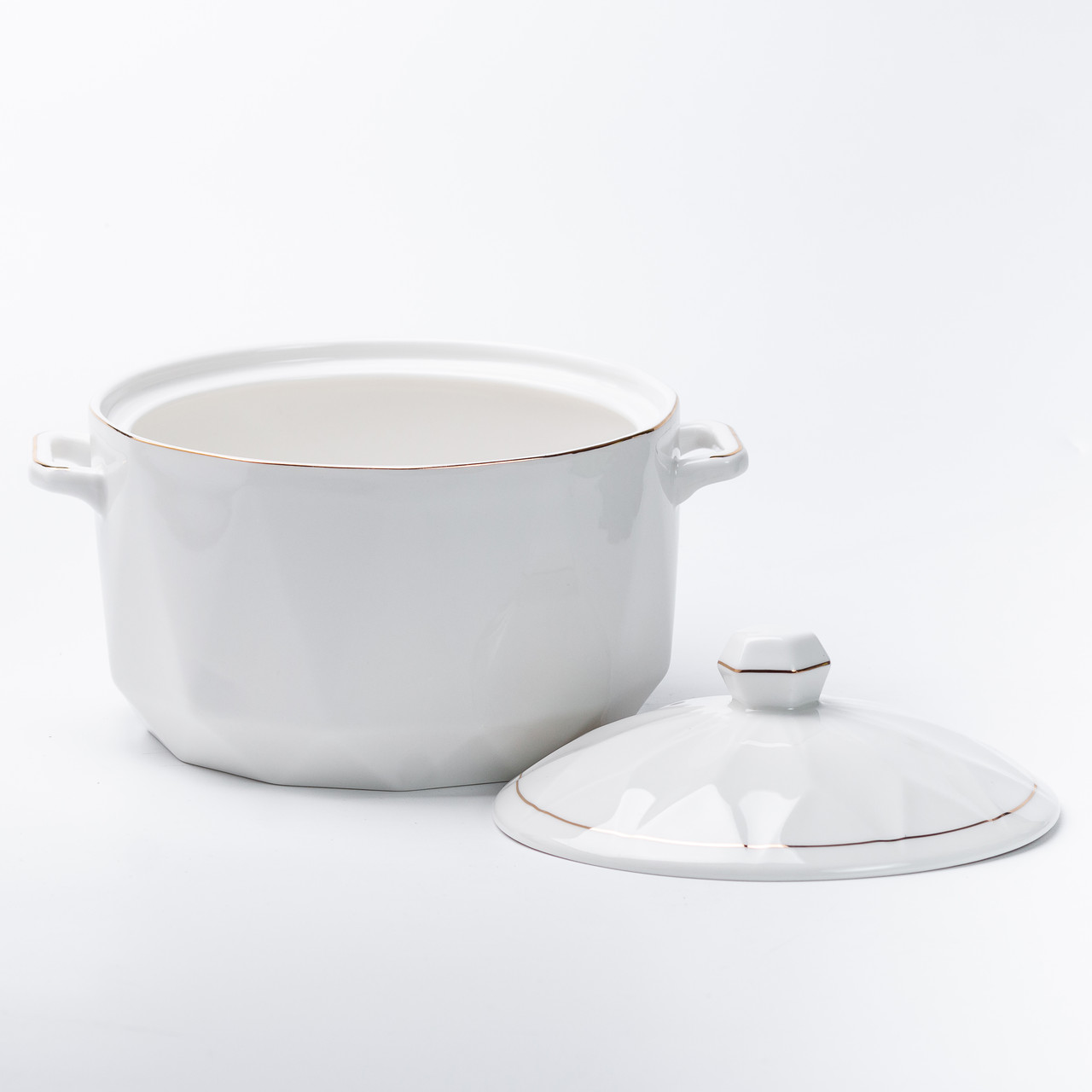 Супниця керамічна з кришкою та ручками 1,4 л Біла