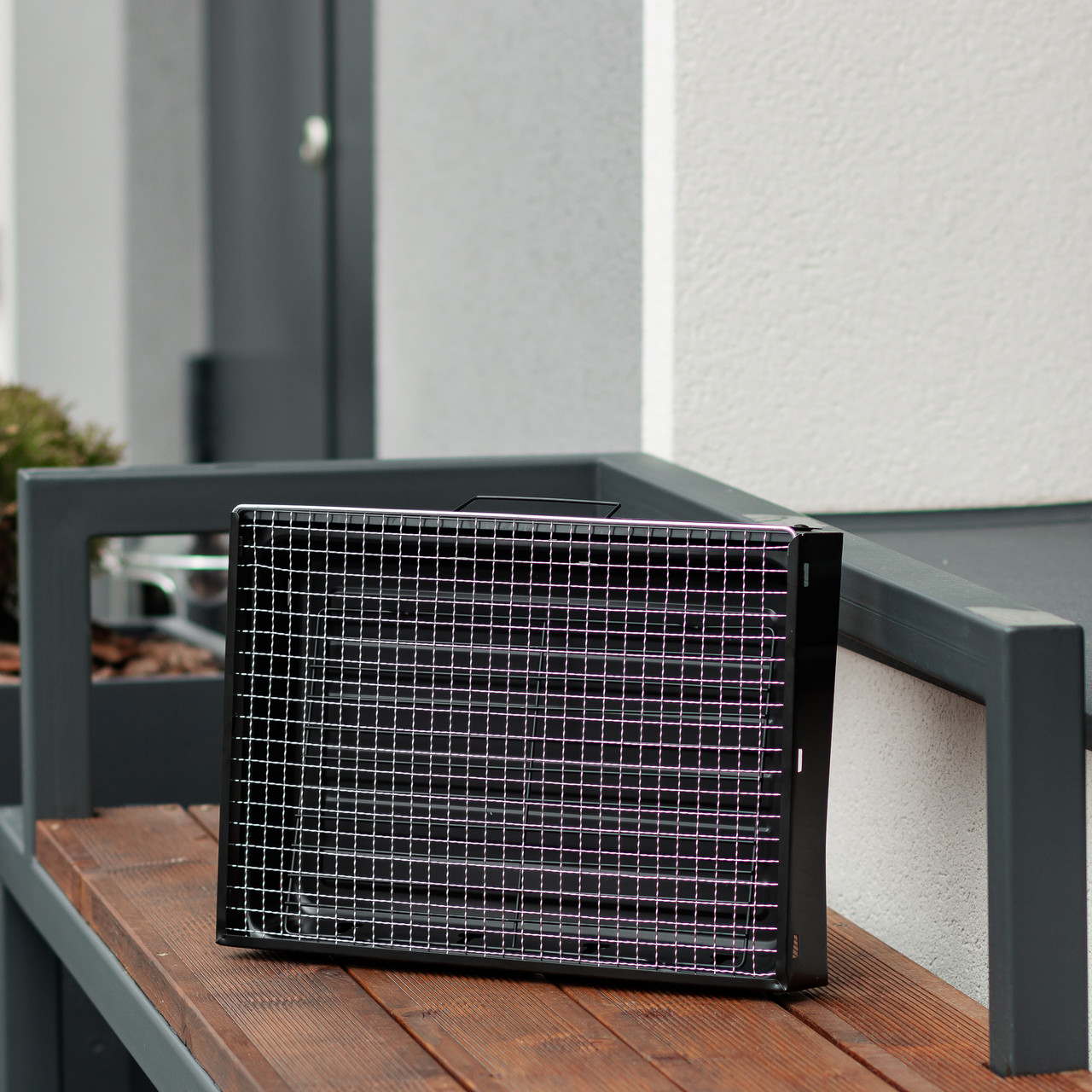 Мангал переносний складаний з решіткою 43×30×23.5 см