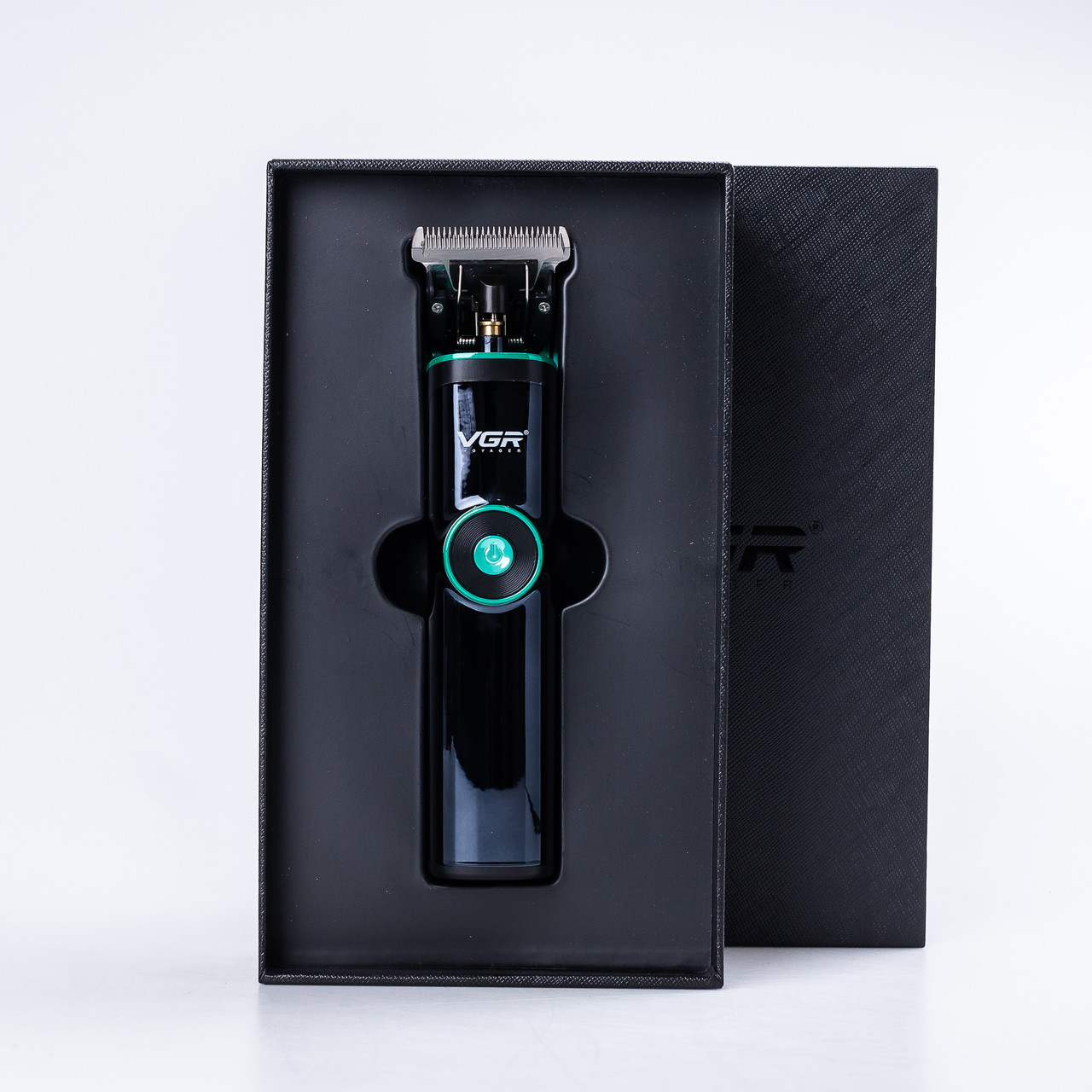 Машинка для стрижки VGR V-671 професійна з насадками