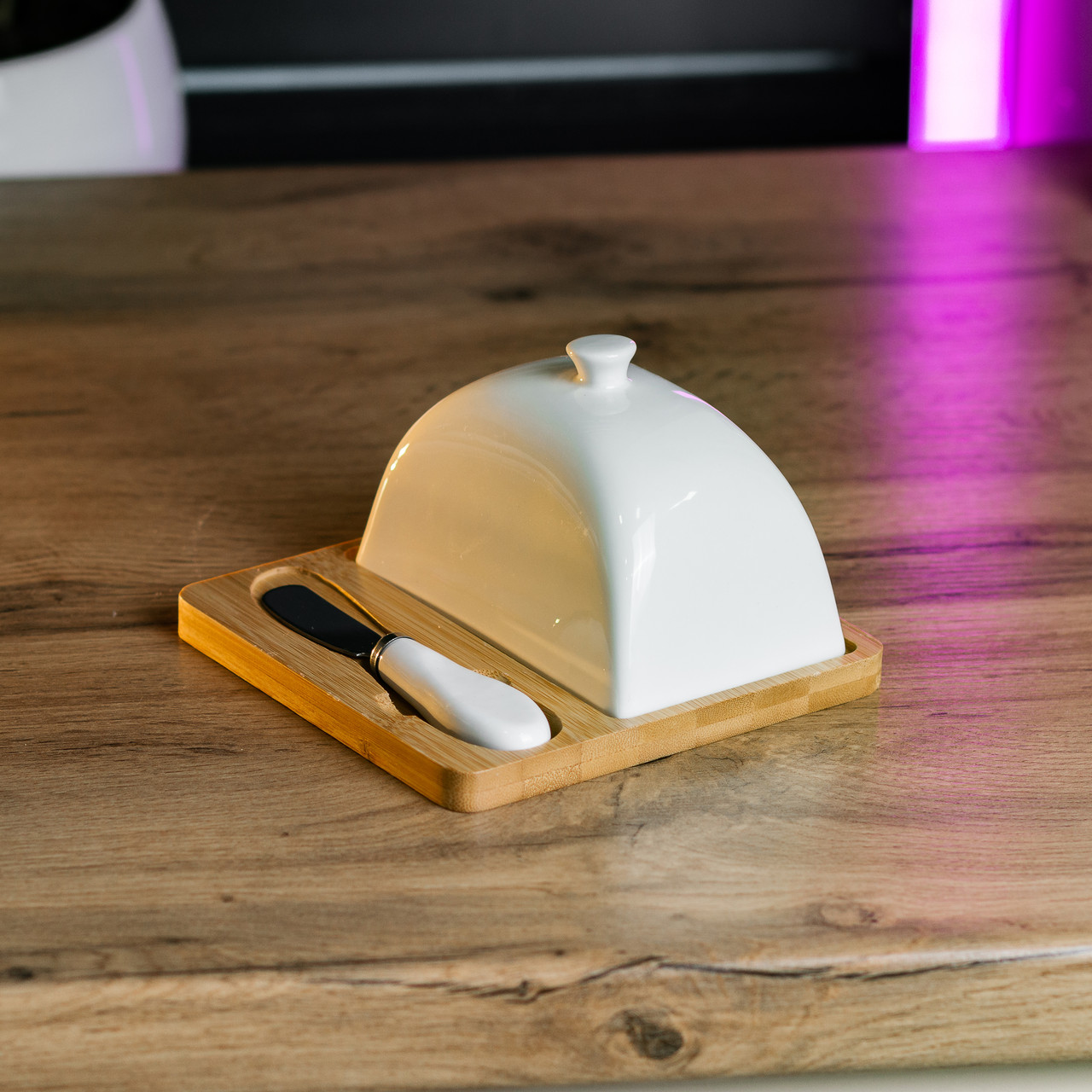 Маслянка керамічна 15×15×9 см з ножем на підставці