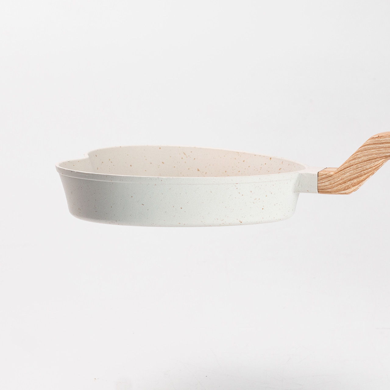 Сковорідка для омлету з антипригарним покриттям 16*13*5,3 см бежева