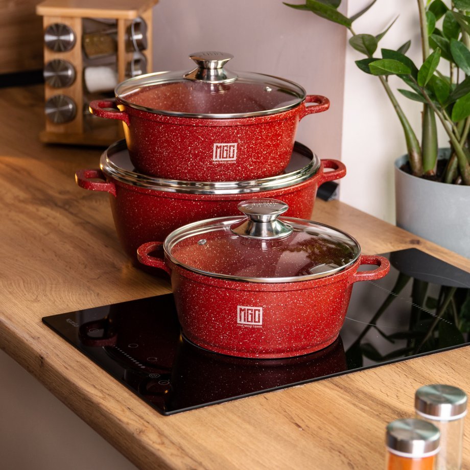 Набір із трьох алюмінієвих каструль із товстим дном та кришками з антипригарним покриттям MGC