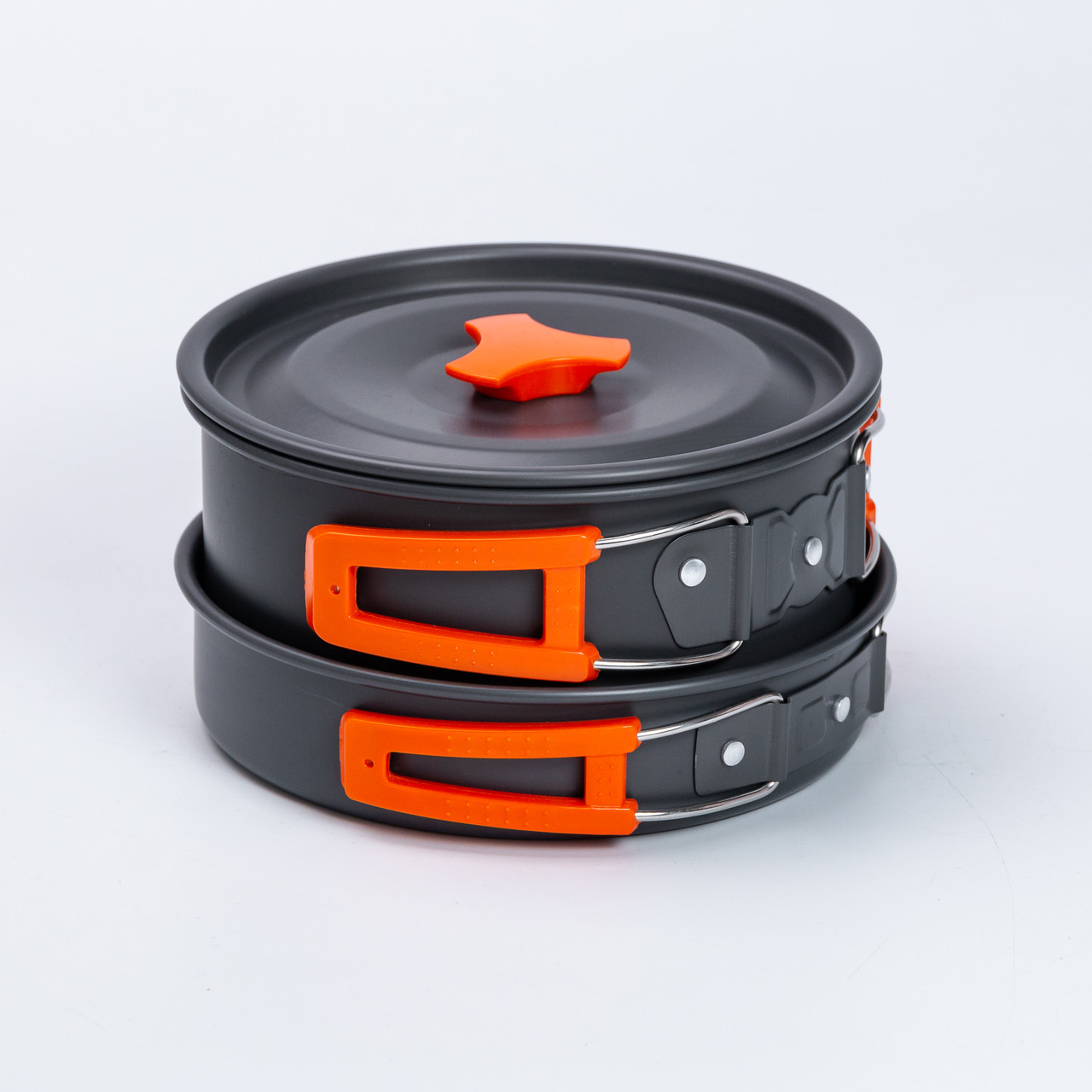 Набір туристичного посуду в сумці для походу та кемпінгу: каструля, сковорода, чайник