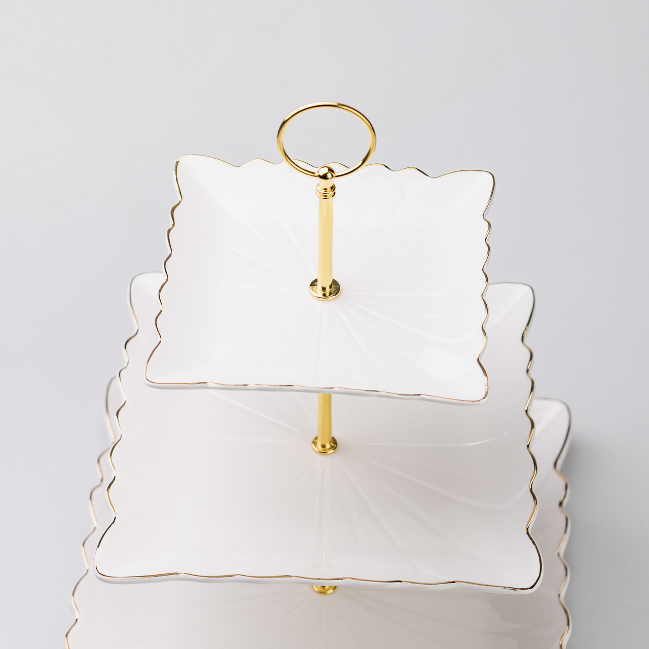 Етажерка для фруктів і десертів 3- ярусна квадратна, біла