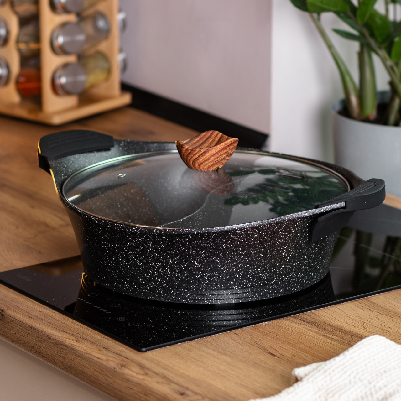 Алюмінієва каструля Ø 30 см 2-ступінчасте мармурове антипригарне покриття Чорний MGC