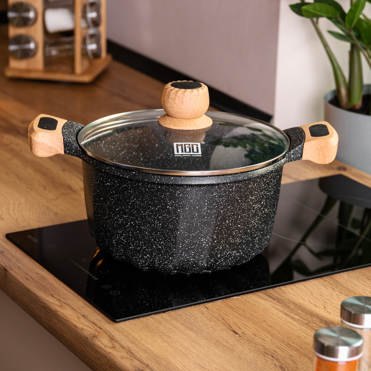 Велика алюмінієва каструля з кришкою, діаметр 28 см, з антипригарним покриттям, 8 літрів.