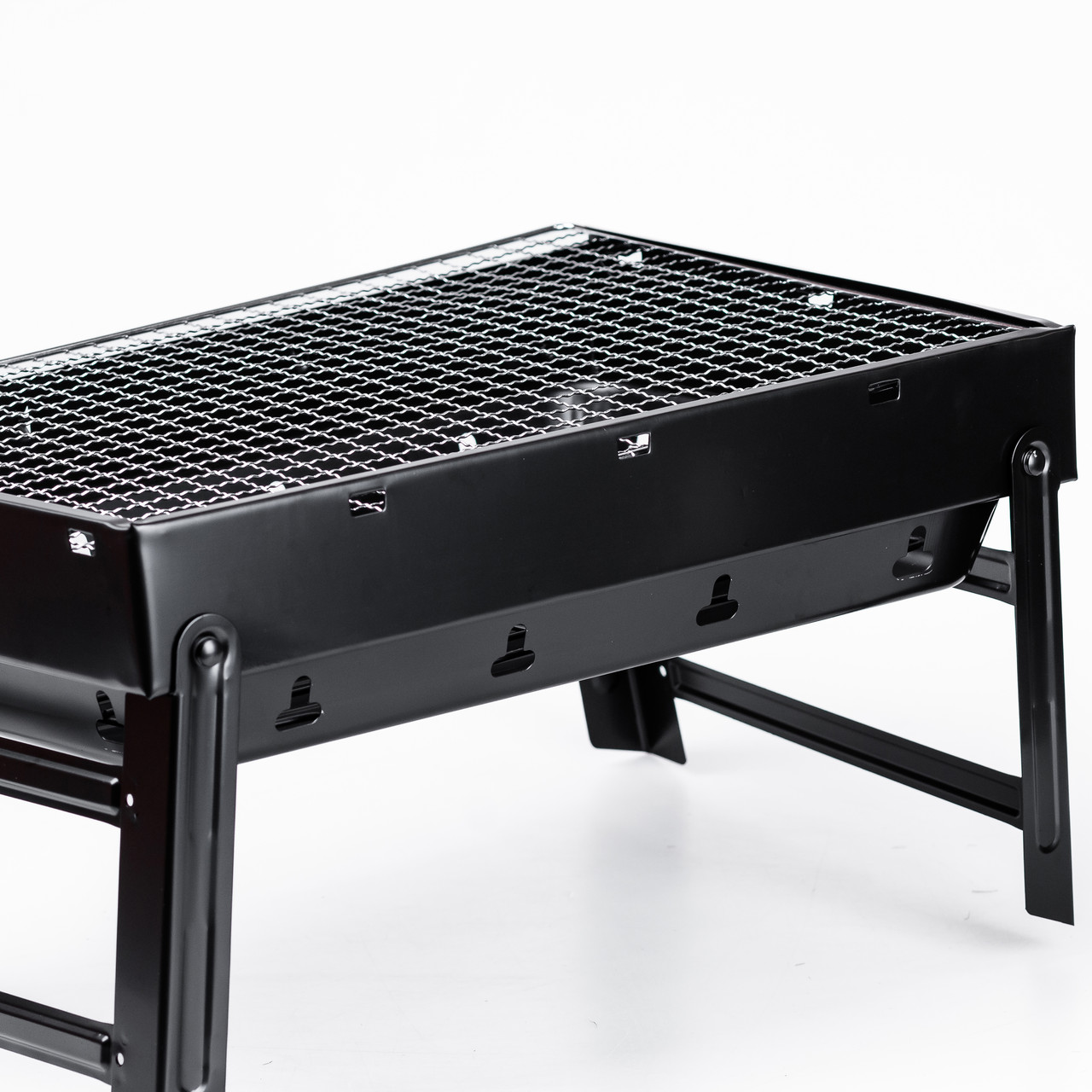 Мангал переносний складаний з решіткою 43×30×23.5 см