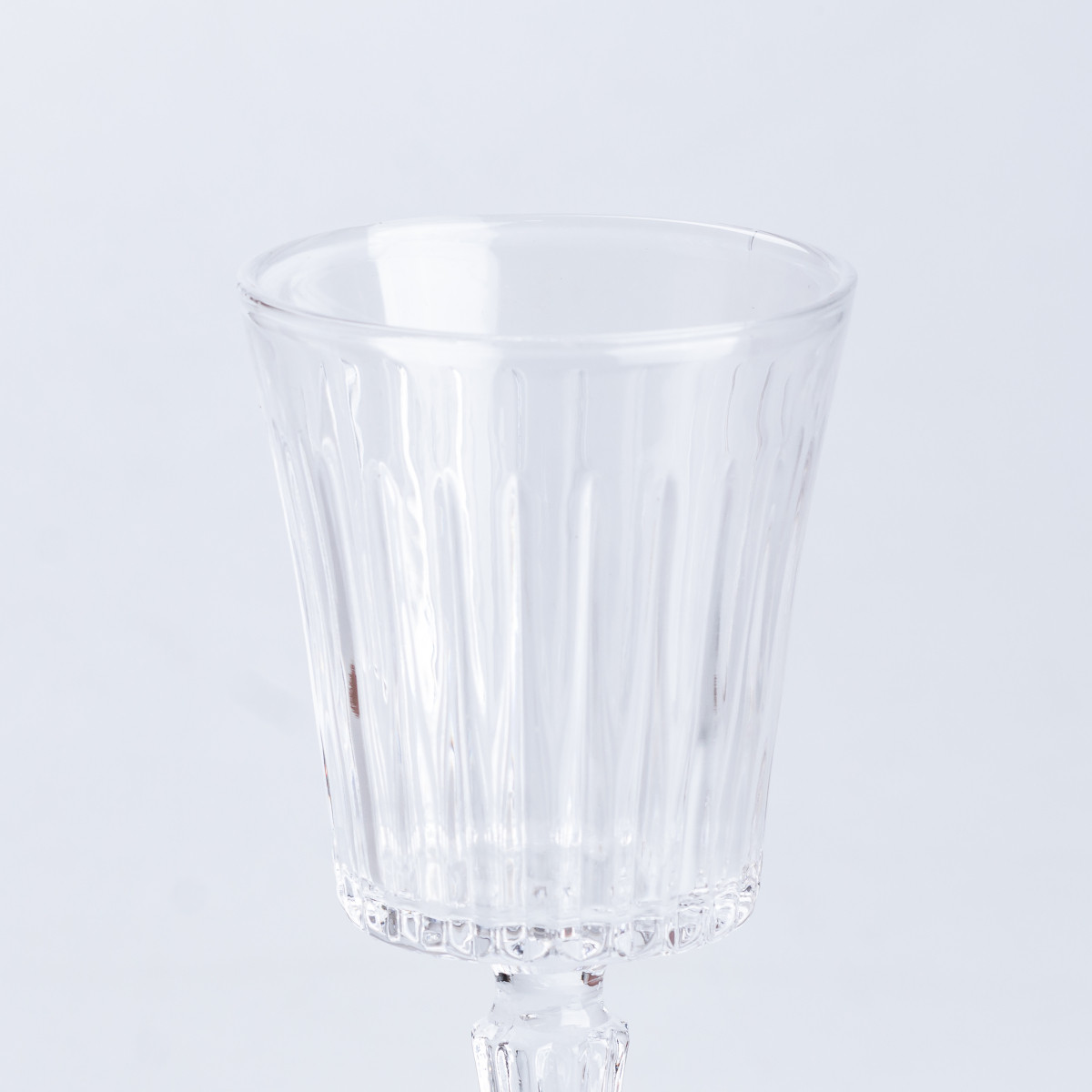 Набір келихів для вина 6 штук по 150 мл на високій ніжці