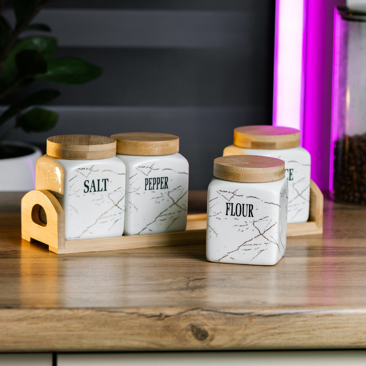 Набір для сипучих продуктів 4 штуки по 300 мл на бамбуковій підставці