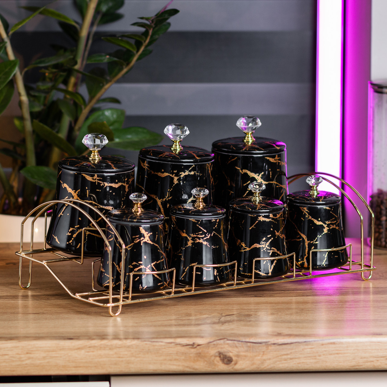 Набір для спецій 4 шт по 250 мл і 3 шт по 550 мл на металевій підставці  чорний