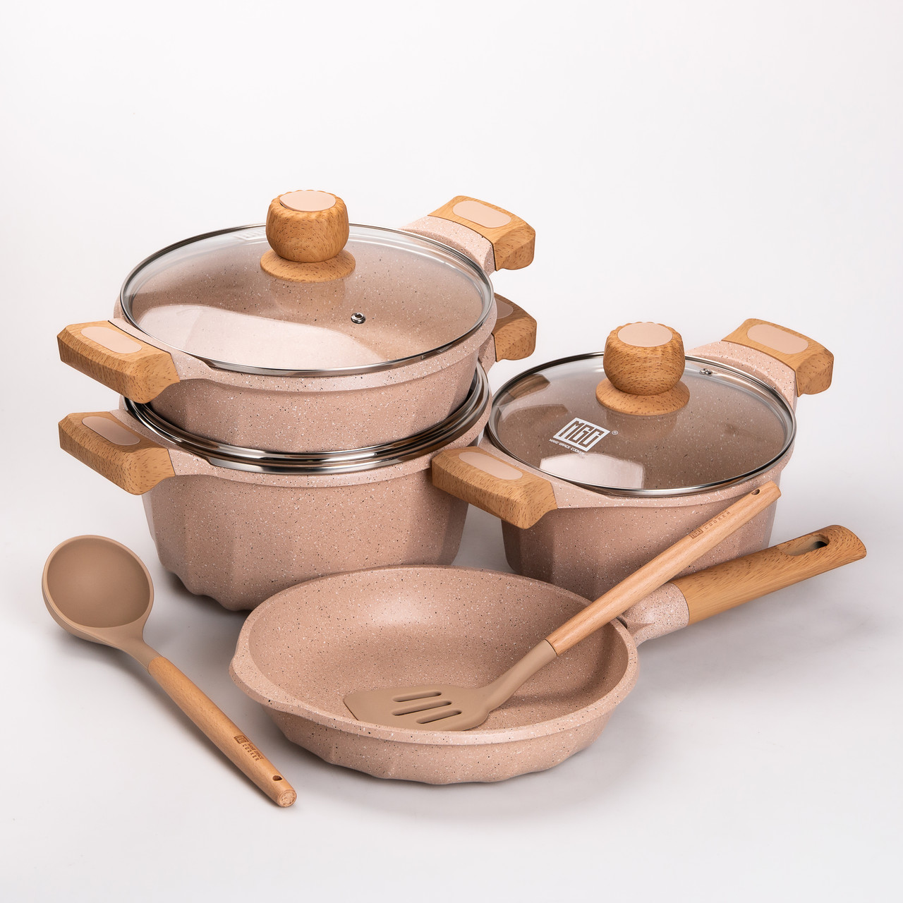 Набір посуду, 3 каструлі, сковорода, алюмінієва товстодонна MGC з лопаткою та ополоником, бежевий.
