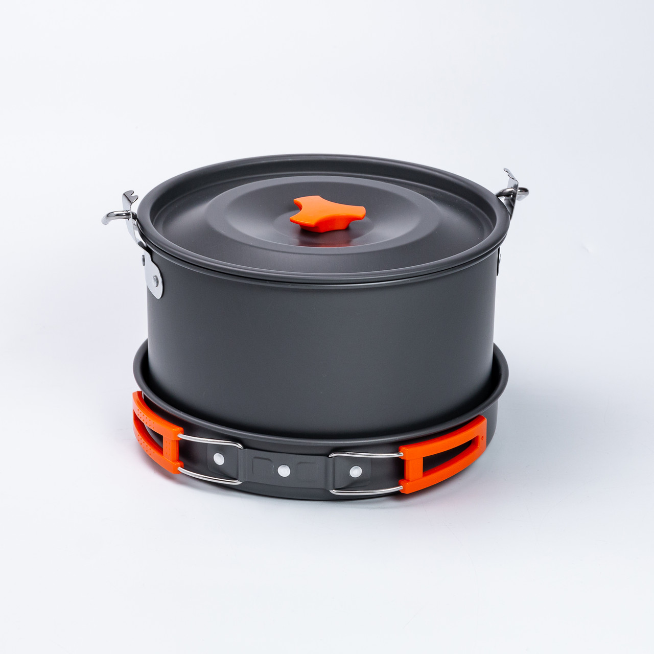 Набір туристичного посуду в сумці для походу та кемпінгу: каструля, сковорода, чайник