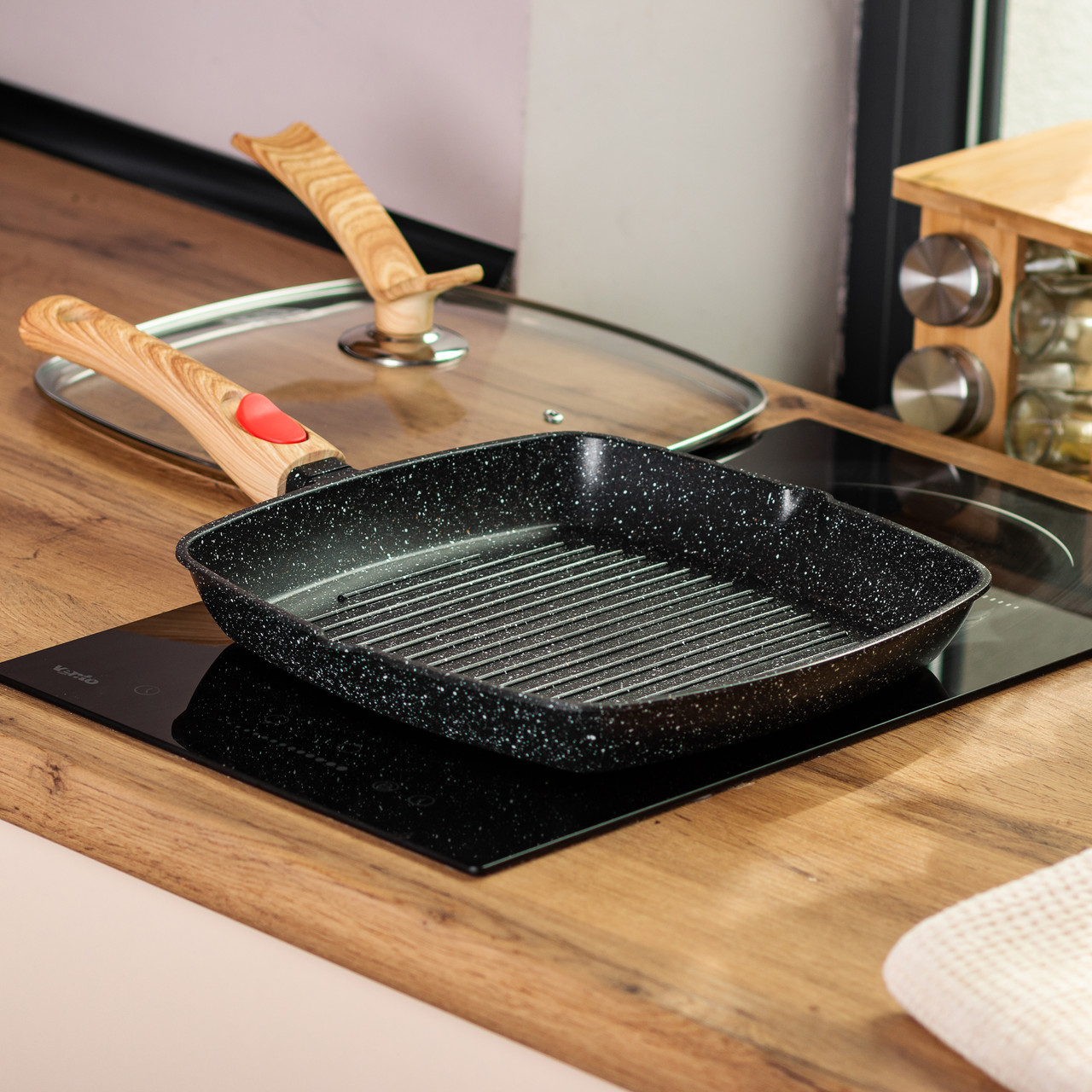 Алюмінієва сковорода-гриль 28 см зі скляною кришкою, квадратна, чорна MGC