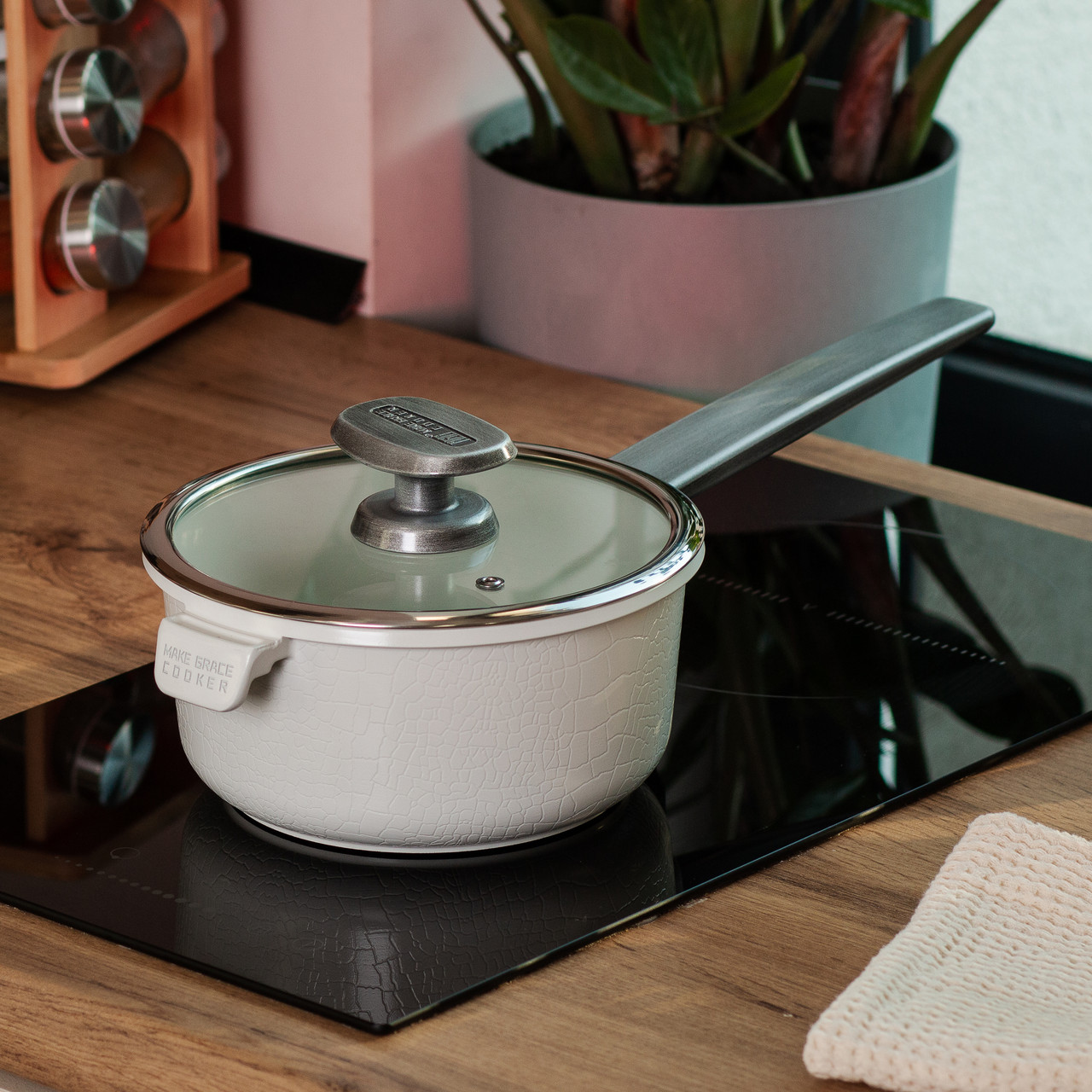 Сотейник з товстим дном об&apos;ємом 1,6 л з антипригарним керамічним покриттям Ø 18 см MGC