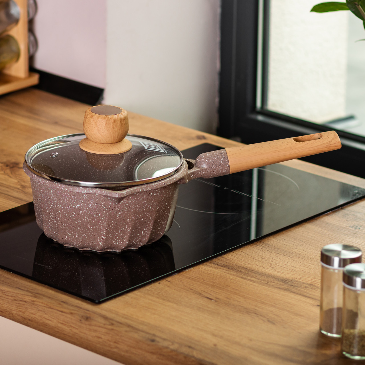 Сотейник з антипригарним покриттям 2,9 л з товстим дном Ø 18 см MGC