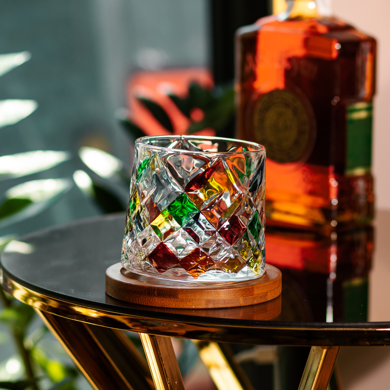 Стакан дзига для віскі 300 мл з бамбуковою підставкоющо обертається.