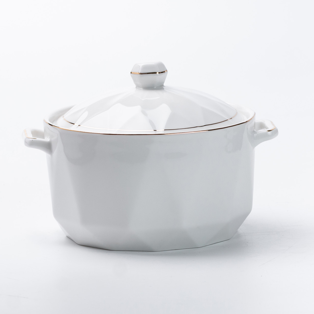 Супниця з кришкою та ручкою на 1 літр біла