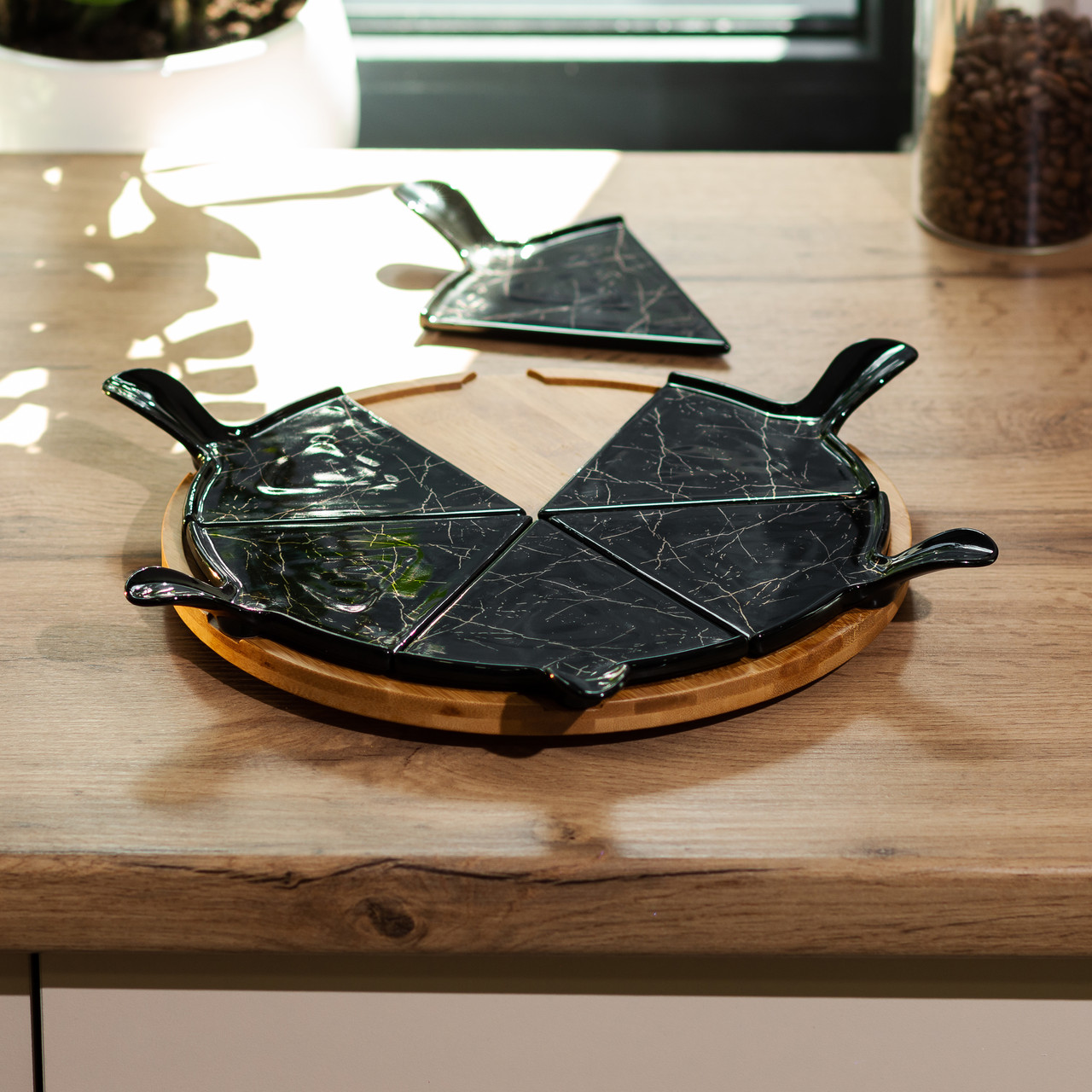 Тарілка для піци 28 см керамічна з бамбуковою підставкою, що обертається, секційна чорна