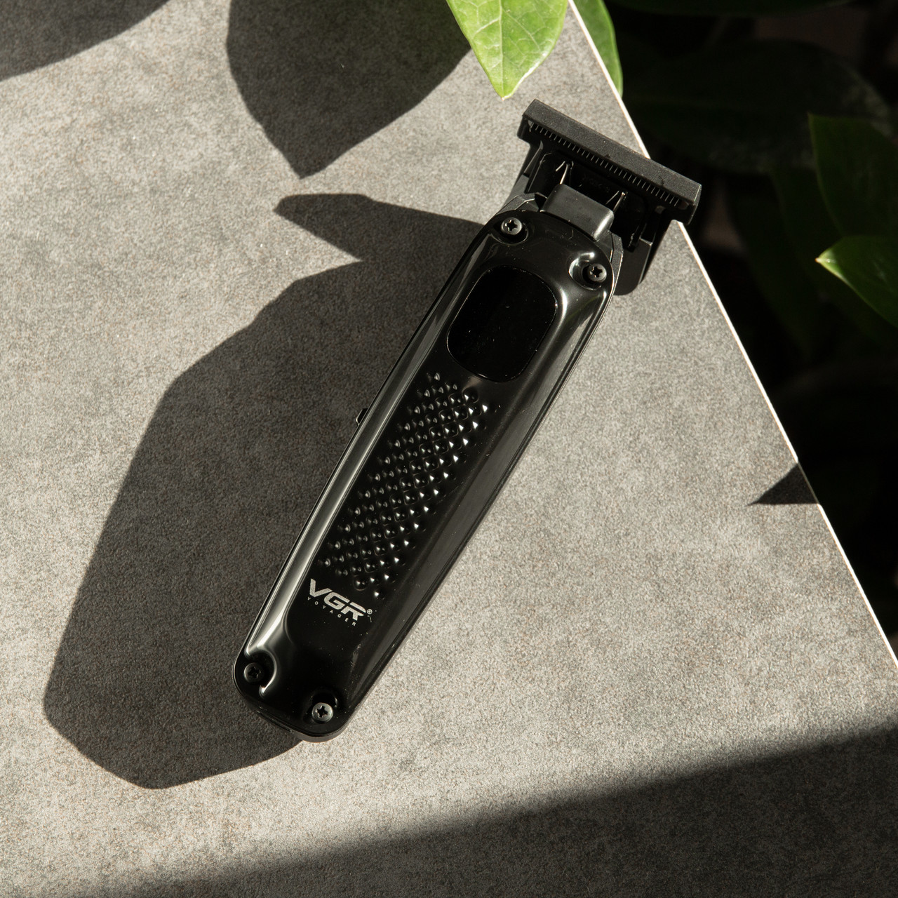 Тример для стрижки VGR HP-V-972 професійний 4 насадки