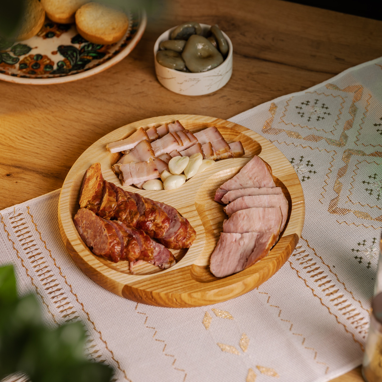 Менажниця дерев&apos;яна 25 см кругла на 3 секції, ясен