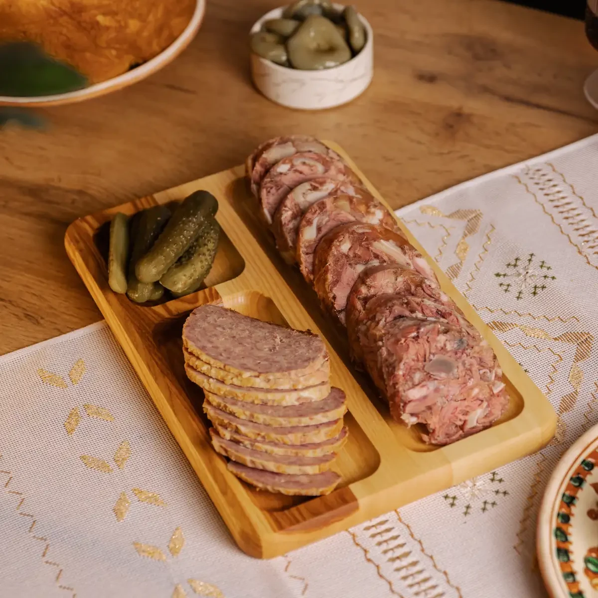 Дошка для подачі дерев'яна 30×20 см прямокутна на 3 секції