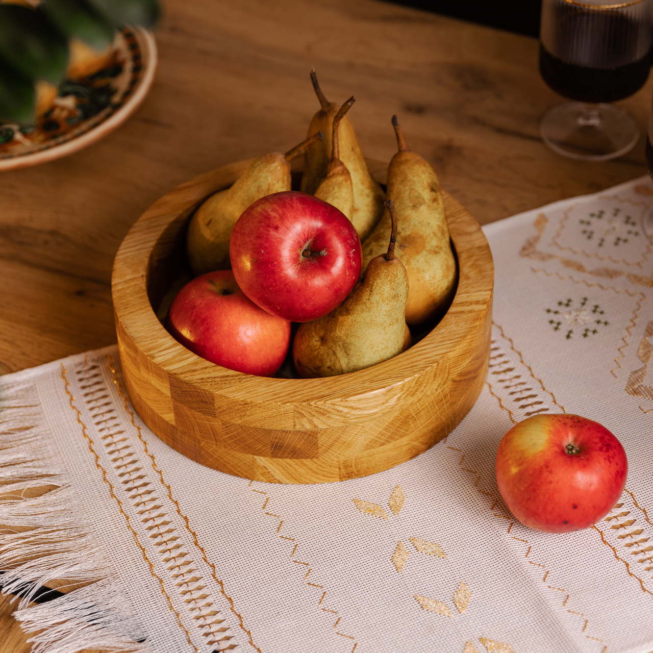 Дерев&apos;яна миска для подачі 22 см глибока з дуба