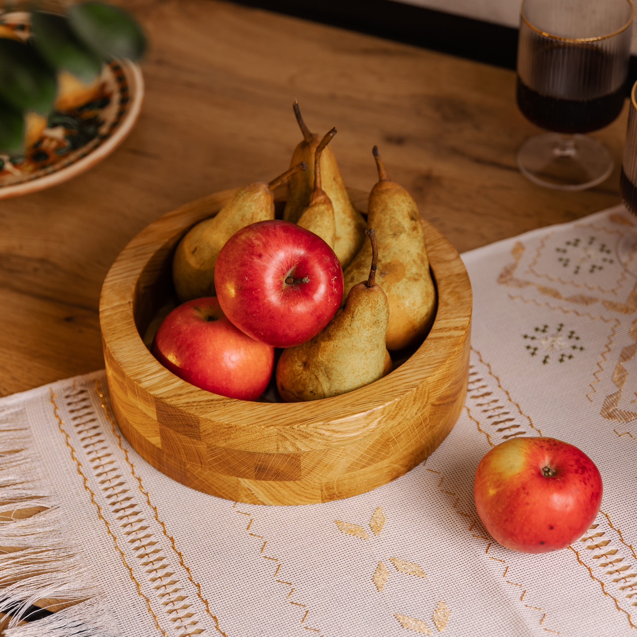 Дерев'яна миска для подачі 25 см глибока з дуба