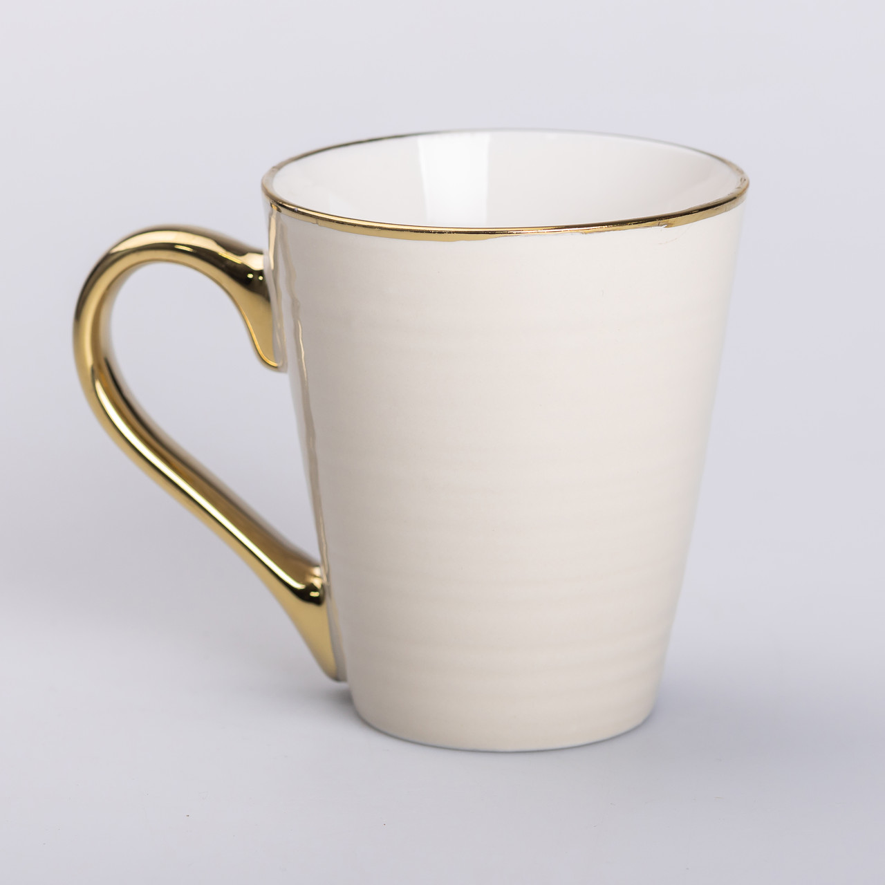 Чашка керамічна із золотим обідком та позолоченою ручкою 320 (мл) Бежева