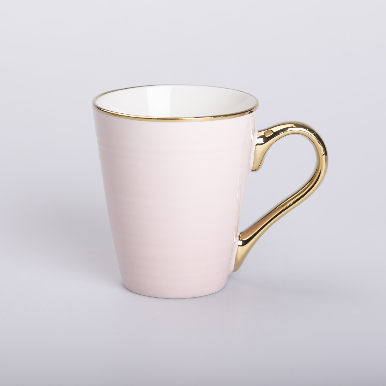 Чашка керамічна із золотим обідком та позолоченою ручкою 320 (мл) Рожева