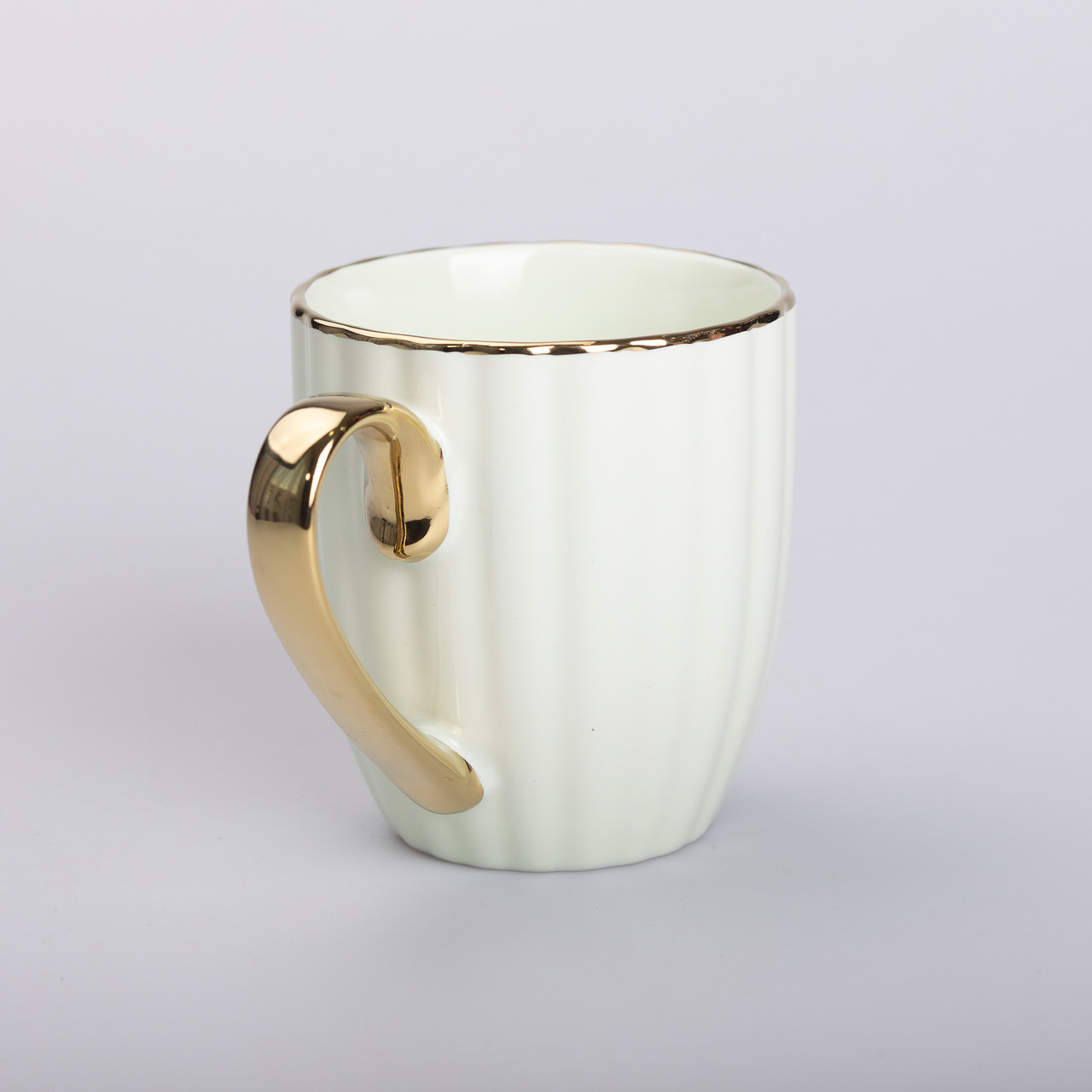 Чашка керамічна із золотим обідком і золотою ручкою 420 (мл) М'ятний