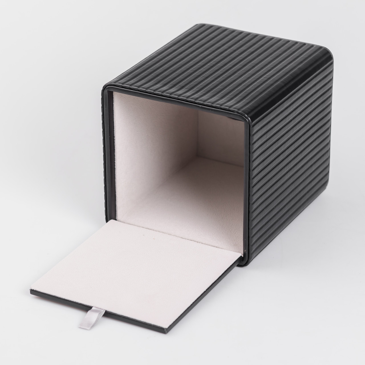 Серветниця з екошкіри квадратна 13х13х14.5 см органайзер для серветок на стіл, Чорний