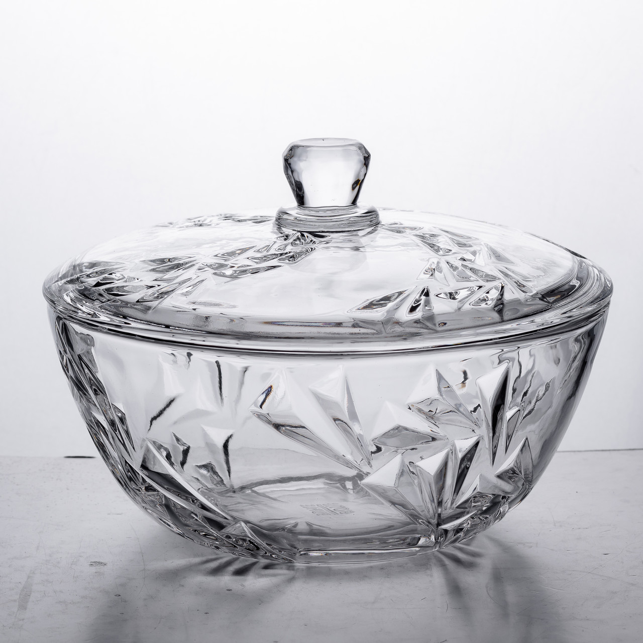 Салатниця скляна з кришкою 24 см під кришталь