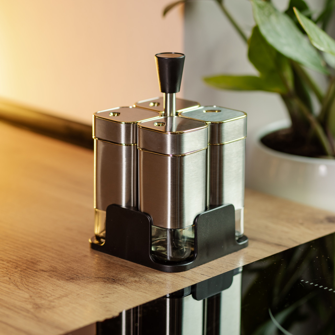 Набір ємностей для спецій 4 шт на підставці 120 мл Хром