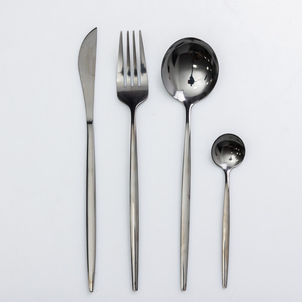 Набір столових приборів 24 предмети набір ложок виделок і ножів на 6 персон Чорний