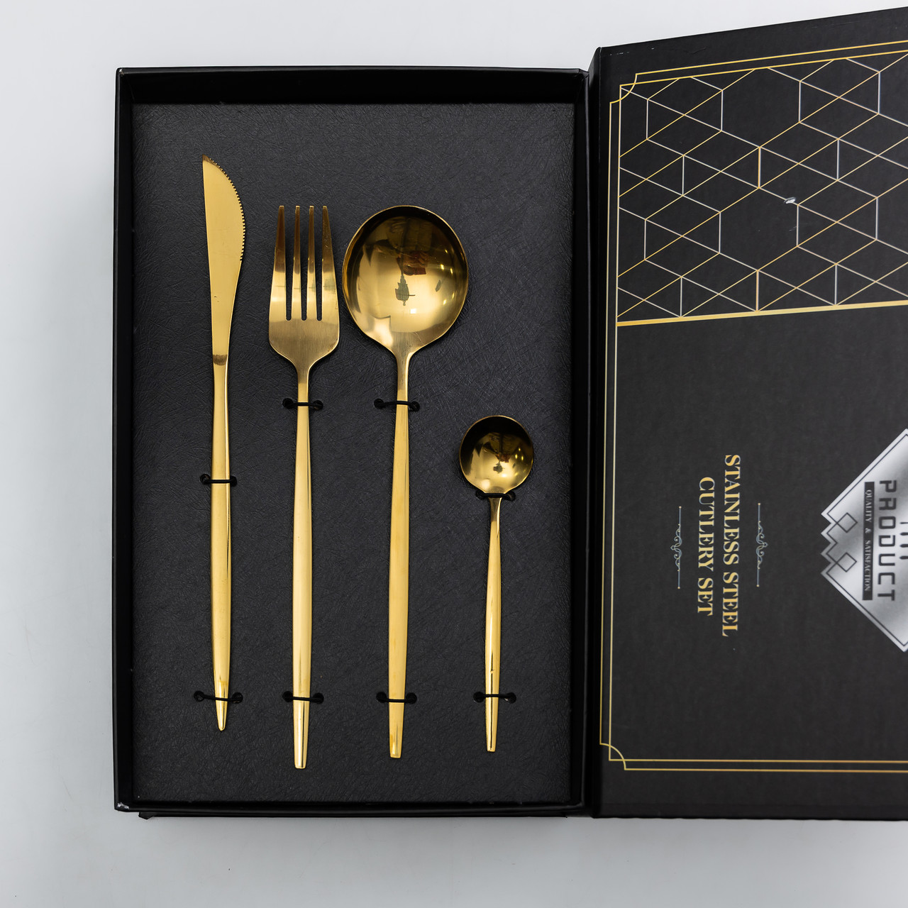 Набір столових приборів 24 предмети набір ложок виделок і ножів на 6 персон Золотистий