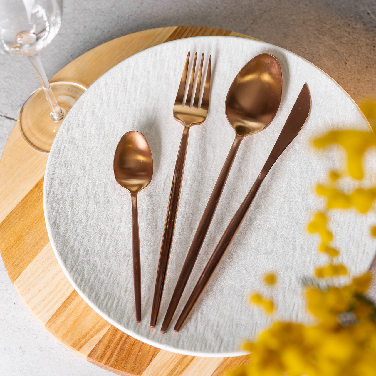 Набір столових приборів 24 предмети столовий набір на 6 персон Бронза