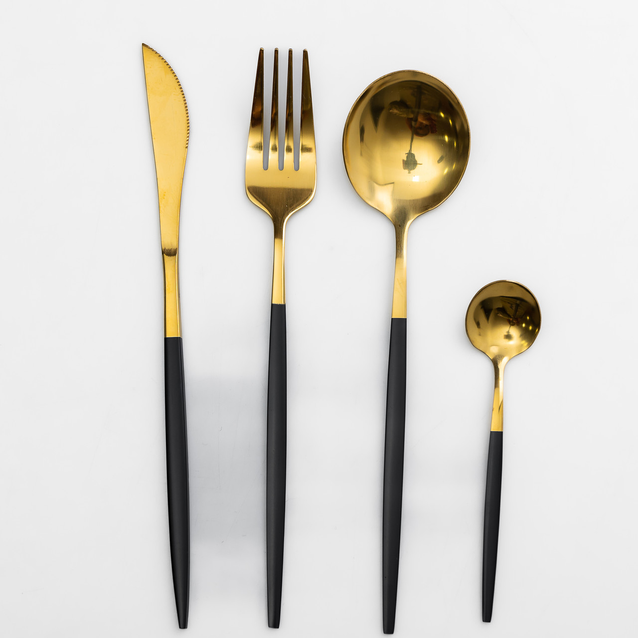 Набір столових приборів 24 предмети столовий набір на 6 персон Золотистий з чорним