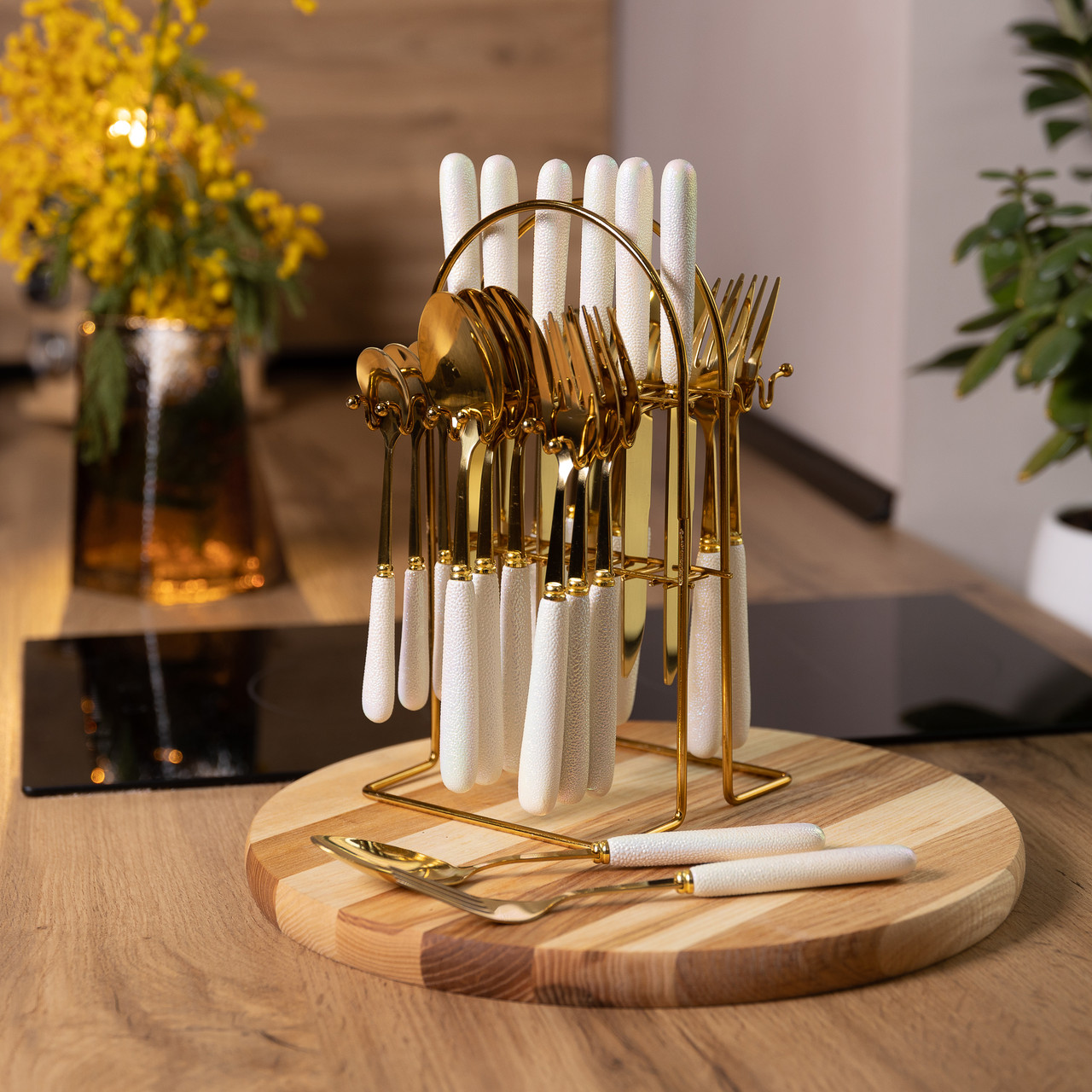 Набір столових приборів на підставці 24 предмети столовий набір на 6 персон Білий
