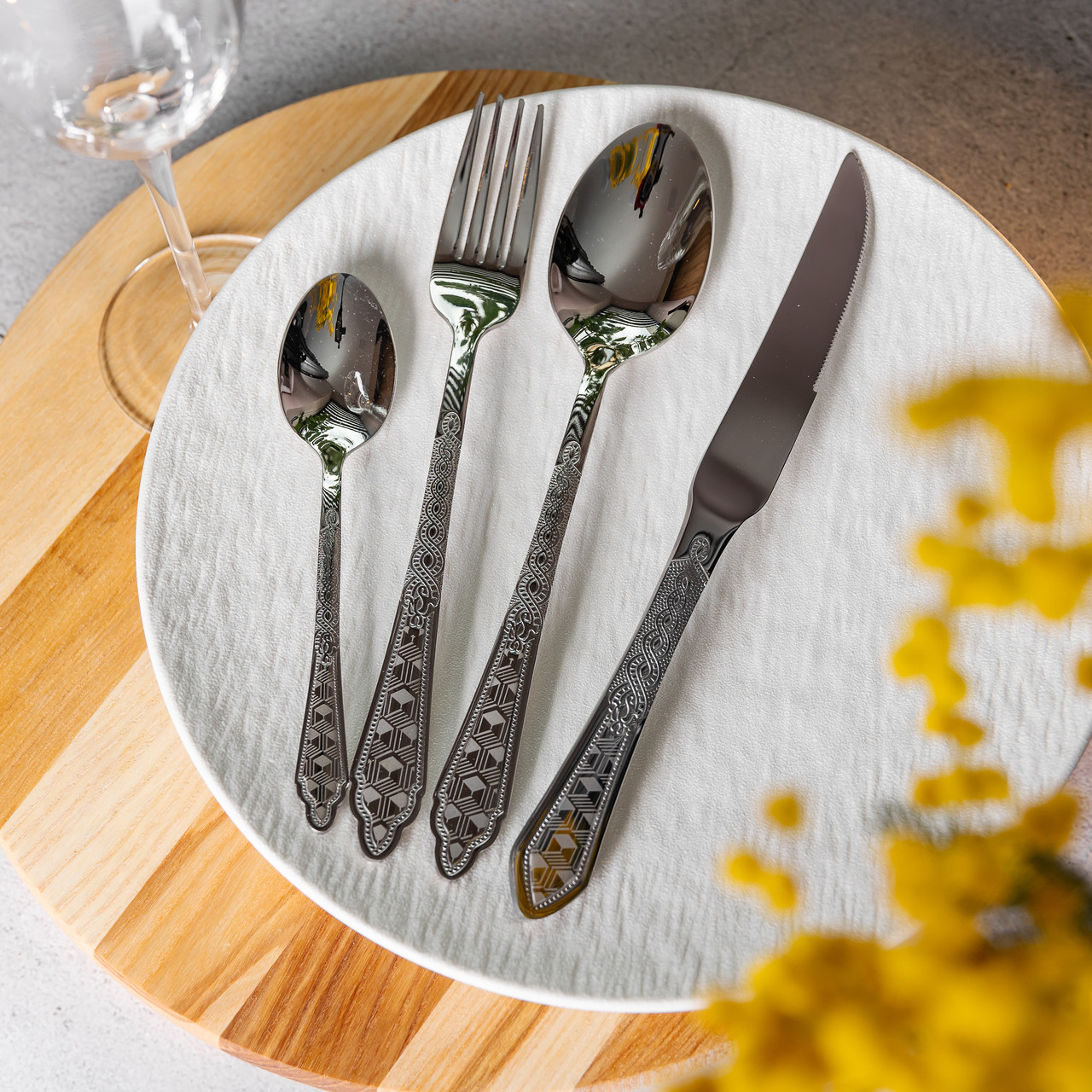 Набір столових приборів золото на 6 персон комплект столових приборів 24 предмети Срібло