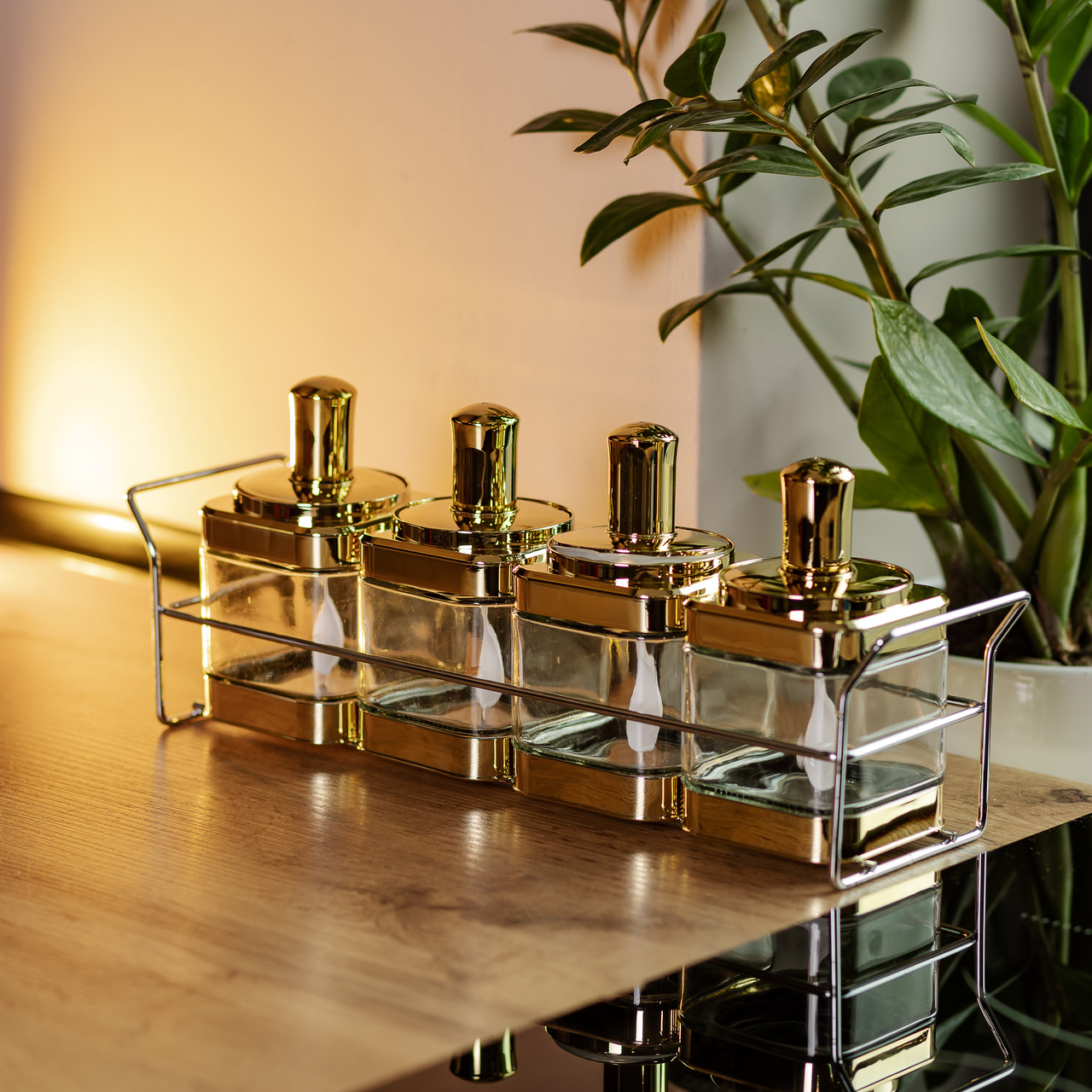 Набір банок для сипучих продуктів 4 штуки 350 мл скляні на металевій підставці