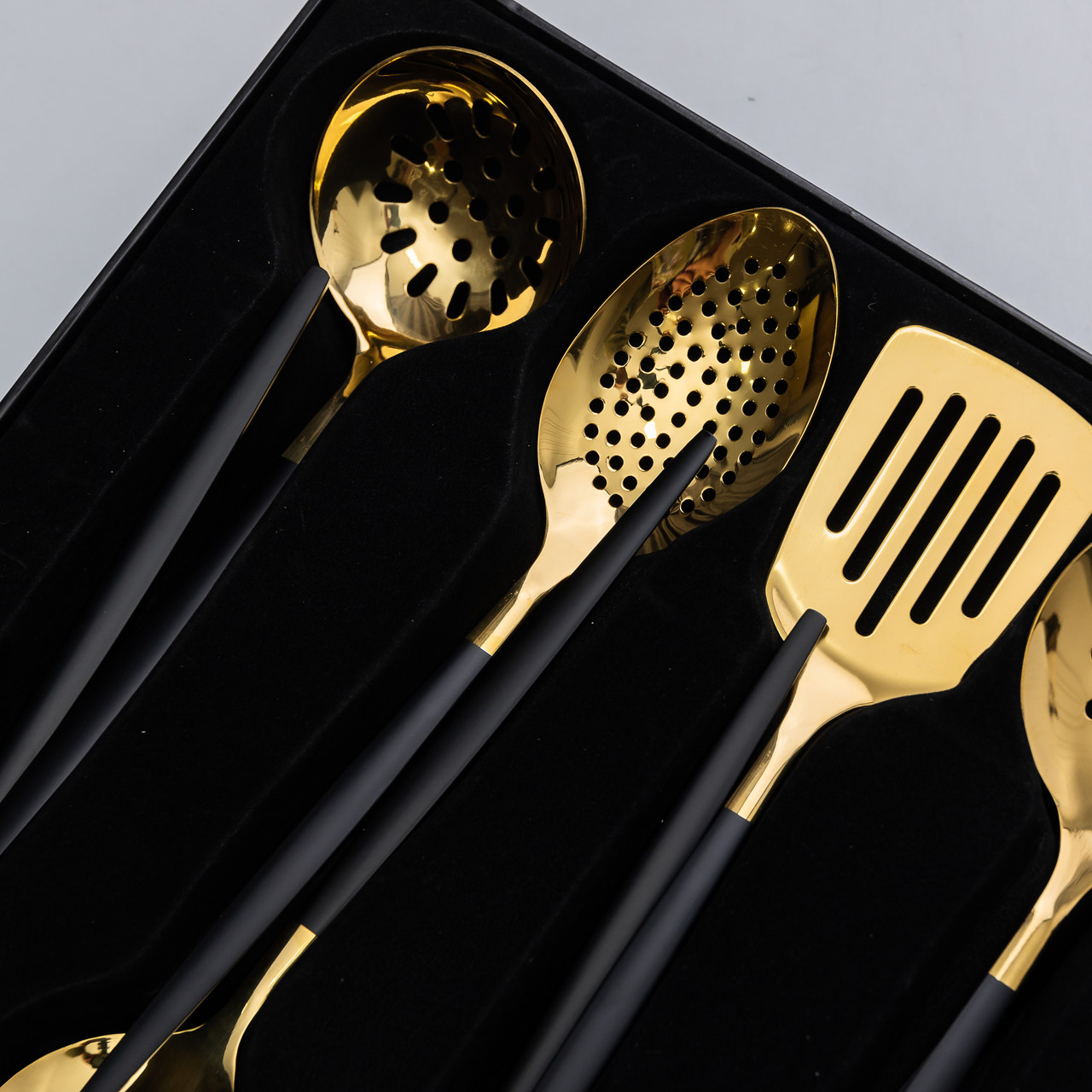 Набір кухонного приладдя 12 предметів столові прилади з нержавіючої сталі Золото з чорним