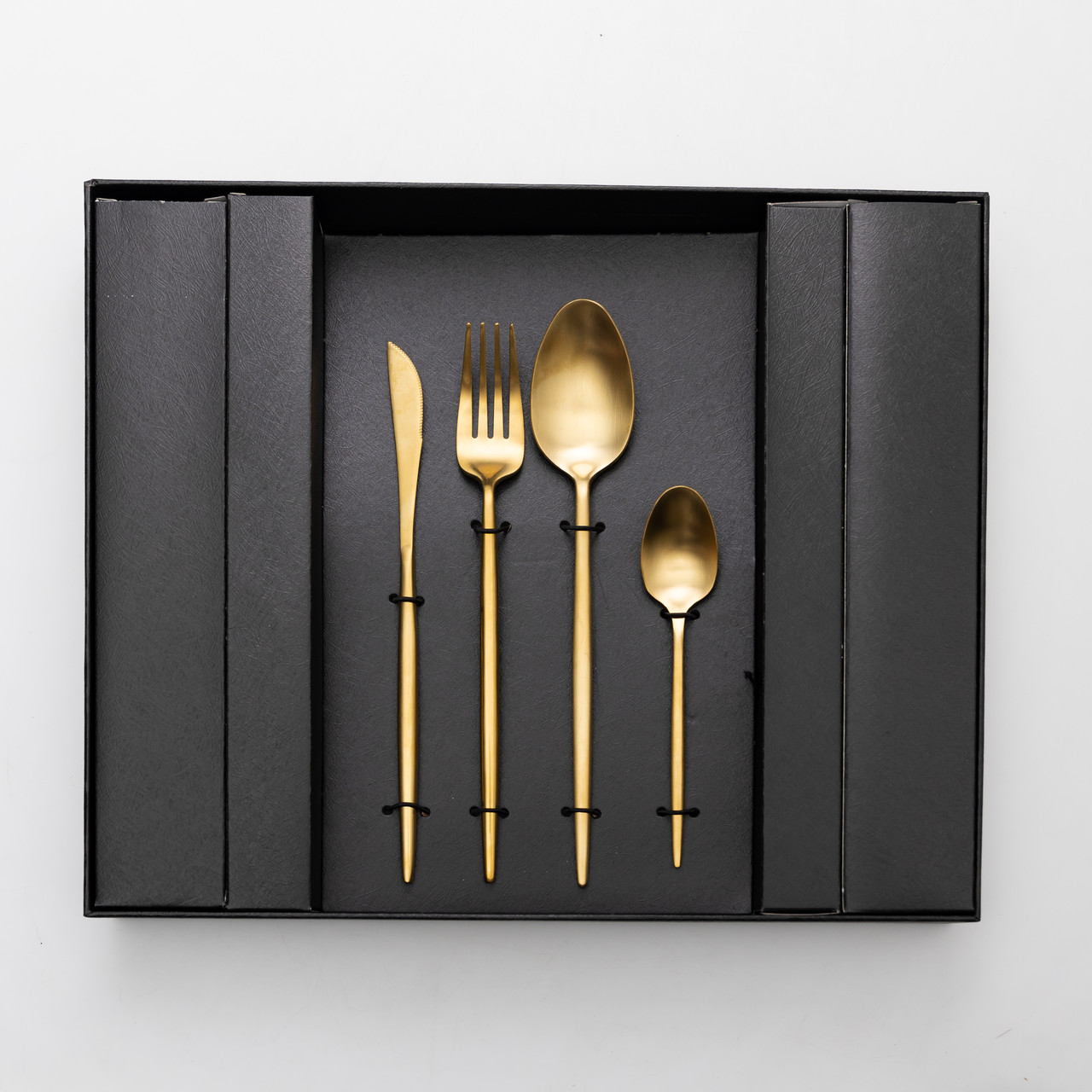 Набір столових приборів 24 предмети столовий набір на 6 персон Золотистий