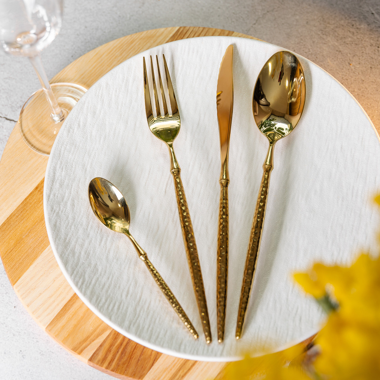 Набір столових приборів золото на 6 персон 24 предмети ложки, виделки, ножі Золото