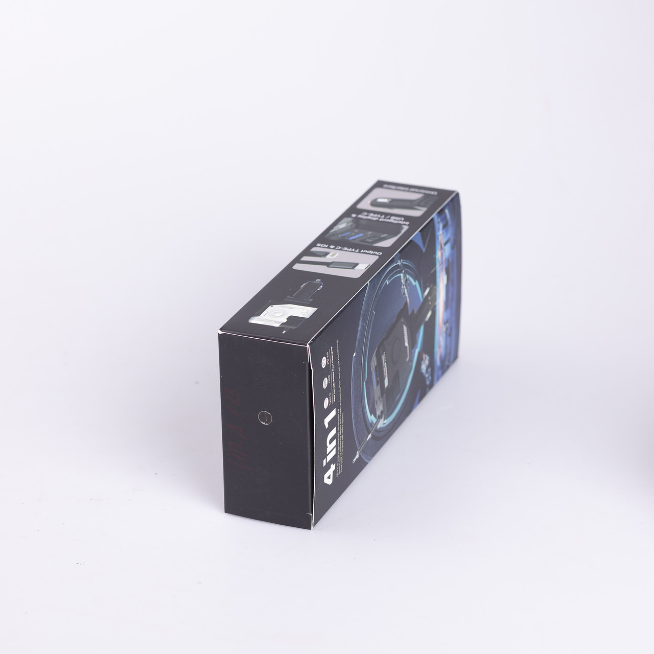 Автомобільний зарядний пристрій MECHA з висувними кабелями та портами USB/Type-C Чорний