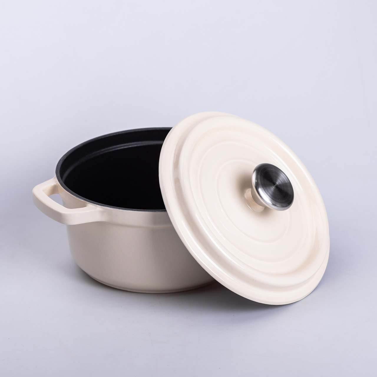 Каструля чавунна емальована 2 л з кришкою Ø20 см Бежева