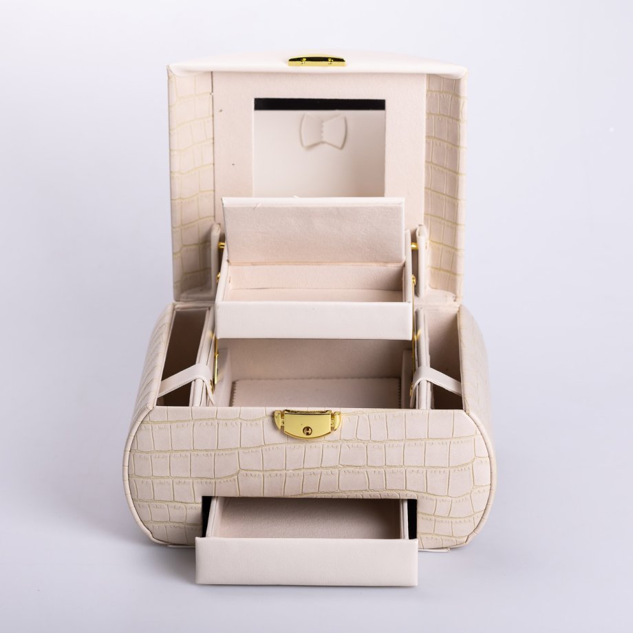 Скринька для прикрас з еко шкіри 3 яруси із замком органайзер для ювелірних виробів