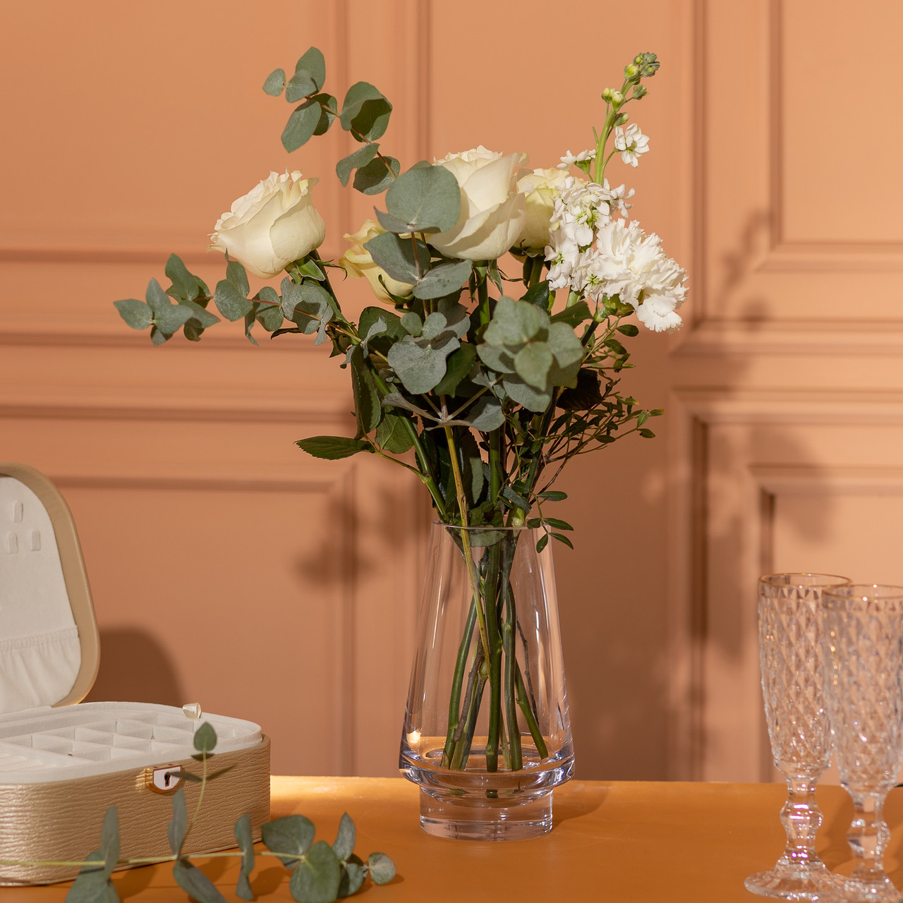 Скляна декоративна ваза для квітів 25 см прозора ваза для інтер'єру 1.9 л